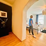아파트 White Oak Loft *