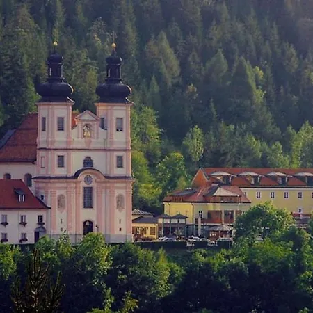 Apartment White Oak Loft *