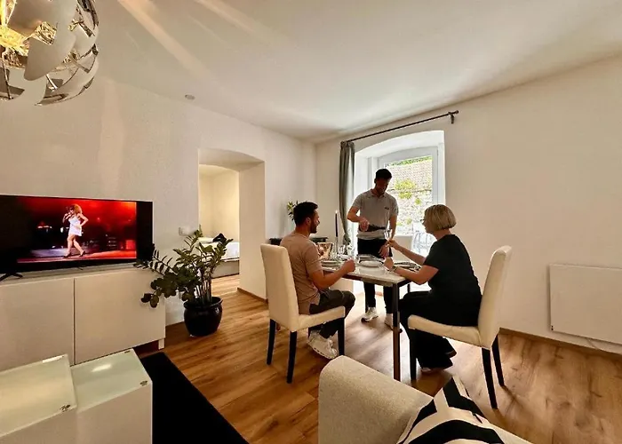 White Oak Loft Apartment Schottwien